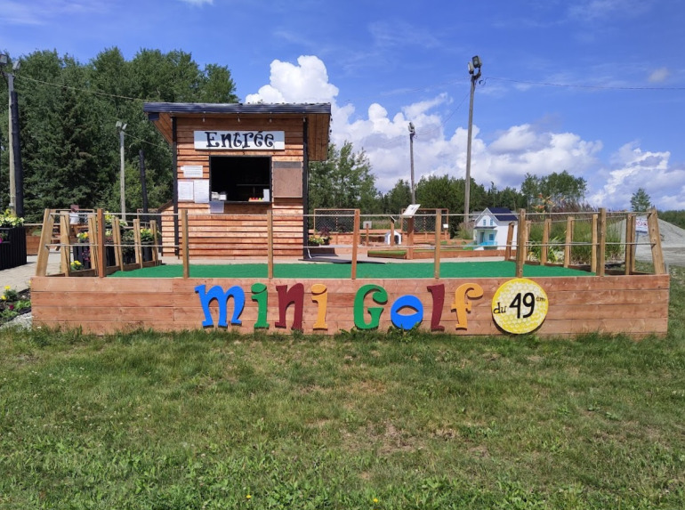 Mini-Golf du 49e
